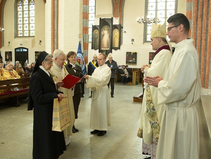 Inauguracja posługi biskupa Zbigniewa, cz. 1