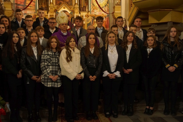 Bp Adam Bałabuch wizytował parafię w Słupicach
