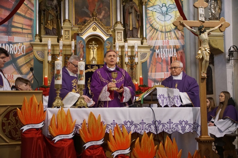 Bp Adam Bałabuch wizytował parafię w Słupicach