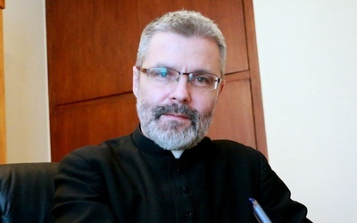 Ks. Arkadiusz Paśnik.