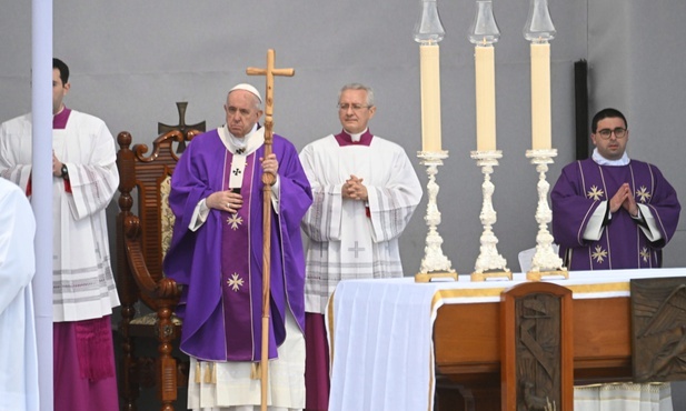Papieska Msza na Malcie: powracajmy do szkoły Boga nadziei