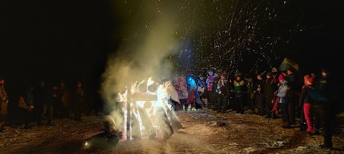 Watra pamięci dla św. Jana Pawła II w Nowym Targu