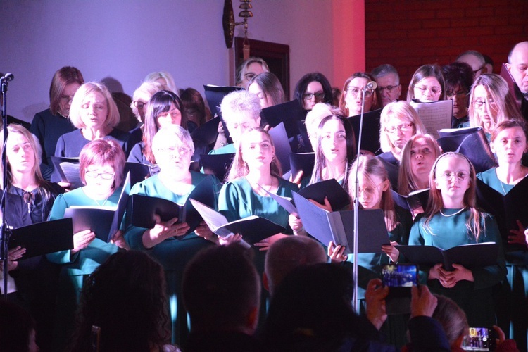 Koncert na pięć chórów w Świniarsku