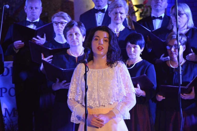 Koncert na pięć chórów w Świniarsku