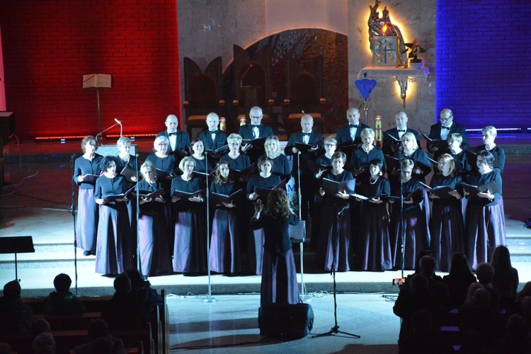 Koncert na pięć chórów w Świniarsku