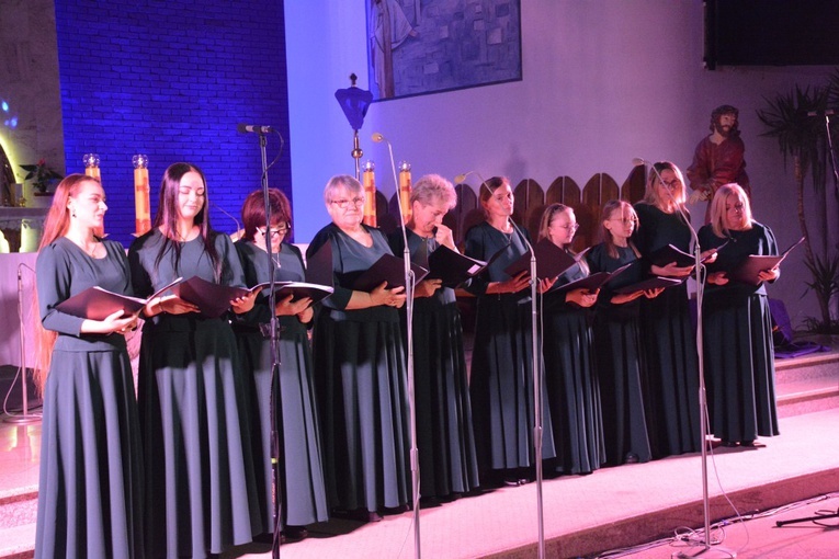Koncert na pięć chórów w Świniarsku