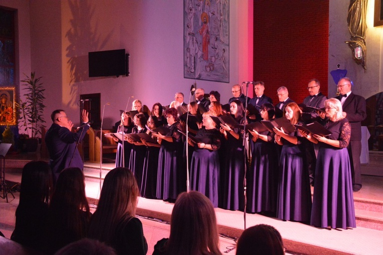 Koncert na pięć chórów w Świniarsku