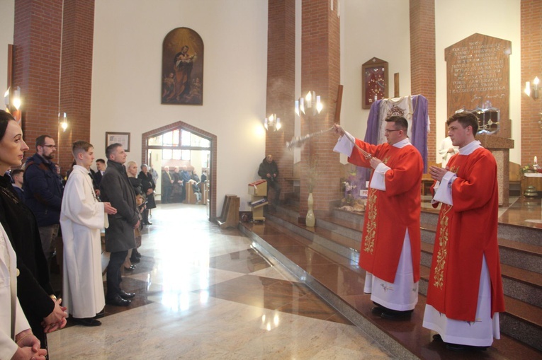 Bierzmowanie w parafii Miłosierdzia Bożego w Brzesku 2022