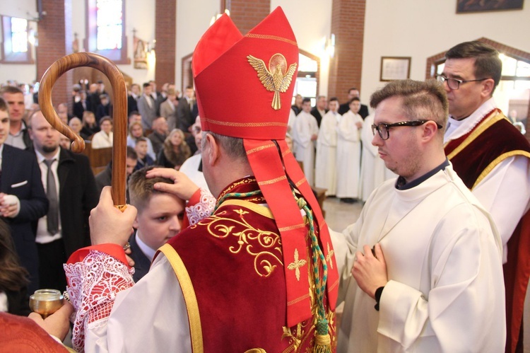 Bierzmowanie w parafii Miłosierdzia Bożego w Brzesku 2022