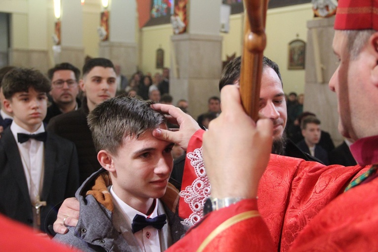 Bierzmowanie w sanktuarium św. Jakuba w Brzesku 2022