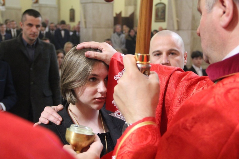 Bierzmowanie w sanktuarium św. Jakuba w Brzesku 2022