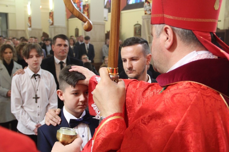 Bierzmowanie w sanktuarium św. Jakuba w Brzesku 2022