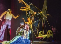 ▲	W 2017 roku Teatr „A” z Gliwic wystawił z rozmachem na deskach Teatru Muzycznego „Apokalipsę”.
