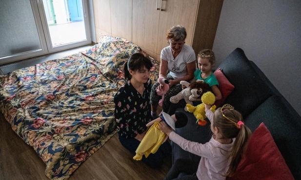 Śląskie. Jak złożyć wniosek o dofinansowanie za pobyt uchodźców? 