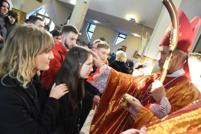 Bierzmowanie w par. św. Rocha w Nowym Sączu