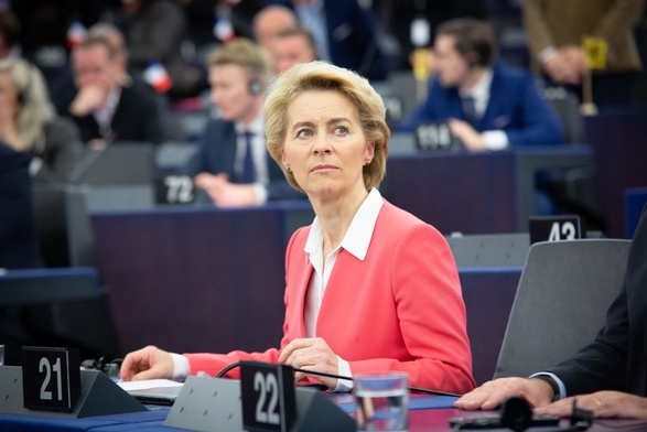 Przewodnicząca KE von der Leyen i szef unijnej dyplomacji Borrell jadą do Kijowa