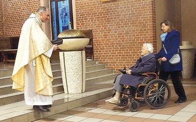 Podziękowania  dla Zofii Kupiec,  dzięki której  m.in. powstała parafialna Caritas.