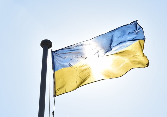 1600 rubli kary dla księdza za naklejkę: "Ukraino, przebacz"