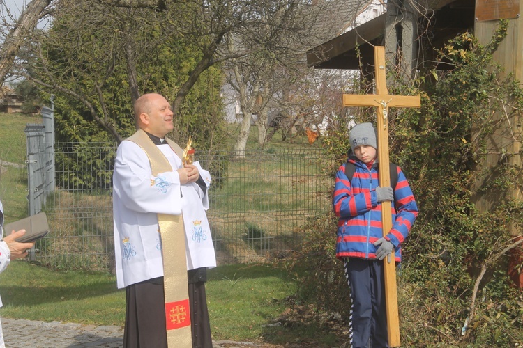 Dziadkowie, ojcowie i chłopcy na drodze Chrystusa