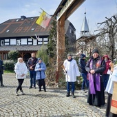 Męska Droga Krzyżowa z Chojnowa do Osłej