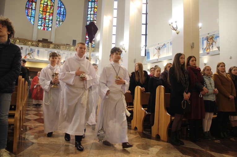Bierzmowanie w kościele Matki Bożej Szkaplerznej w Tarnowie 2022
