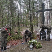 Uporządkowali zbiorowe mogiły rozstrzelanych w czasie II wojny światowej mieszkańców Radomia i okolic.