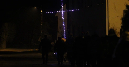 Zbylutów. Nocna Droga Krzyżowa