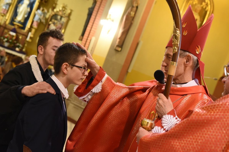 Bierzmowanie u Świętej Rodziny w Tarnowie