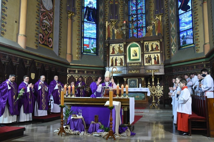 Lektorzy w Nawojowej