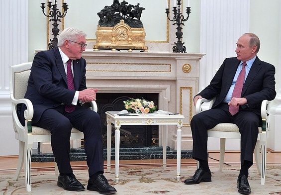 Steinmeier: Miałem nadzieję na resztki racjonalności ze strony Putina