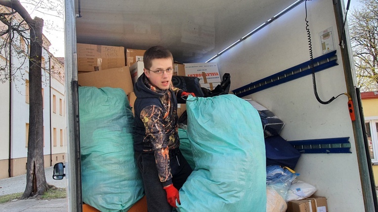 Transport darów dla Ukrainy z Francji