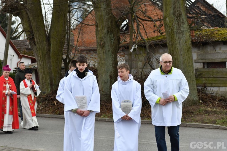 Poświęcenie przydrożnych krzyży w Korytach