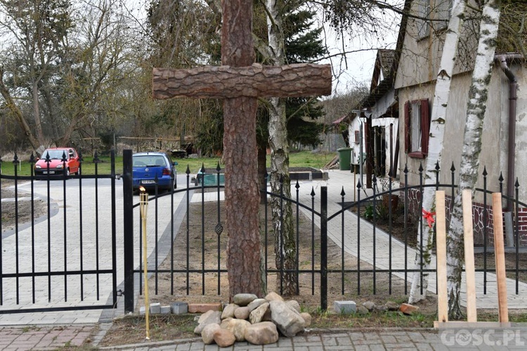 Poświęcenie przydrożnych krzyży w Korytach