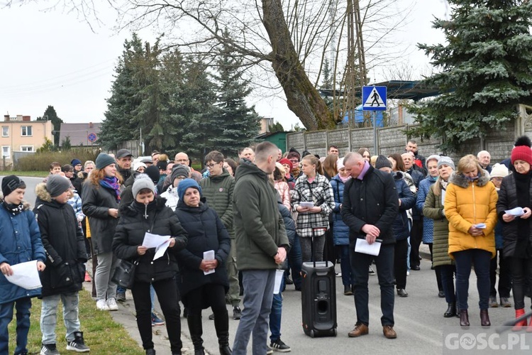 Poświęcenie przydrożnych krzyży w Korytach