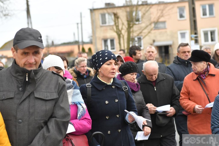 Poświęcenie przydrożnych krzyży w Korytach