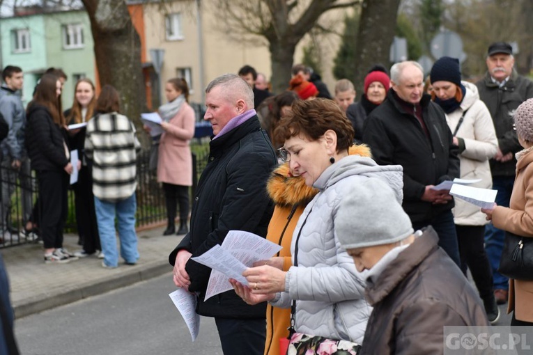 Poświęcenie przydrożnych krzyży w Korytach