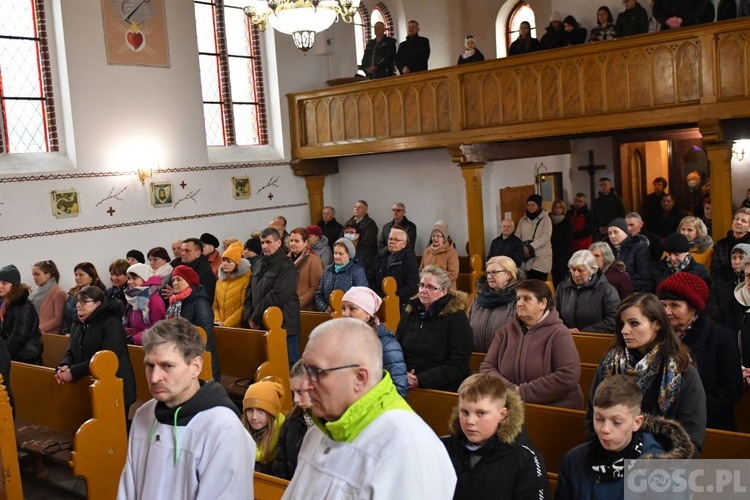 Poświęcenie przydrożnych krzyży w Korytach