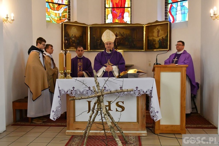 Poświęcenie przydrożnych krzyży w Korytach