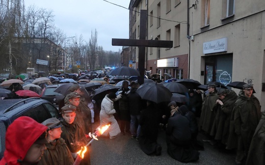 Droga Krzyżowa ulicami Katowic