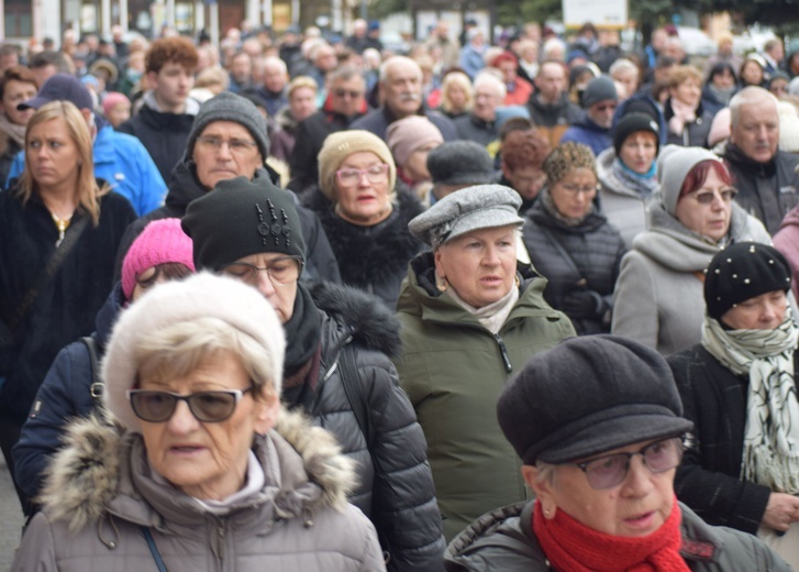 Droga Krzyżowa ulicami Góry