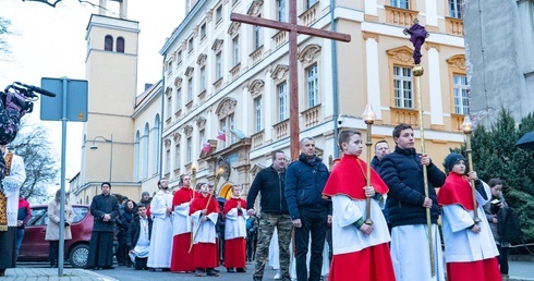 Droga Krzyżowa ulicami Oławy