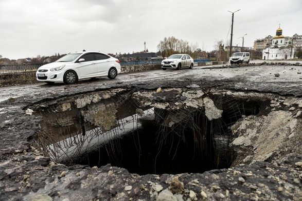 "Na moich oczach zabili męża i córkę, więzili mnie z rocznym dzieckiem w piwnicy."