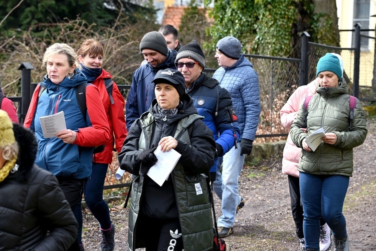 Dekanalna Droga Krzyżowa na Chełmiec