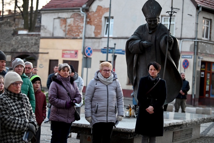 Droga Krzyżowa ulicami Dzierżoniowa