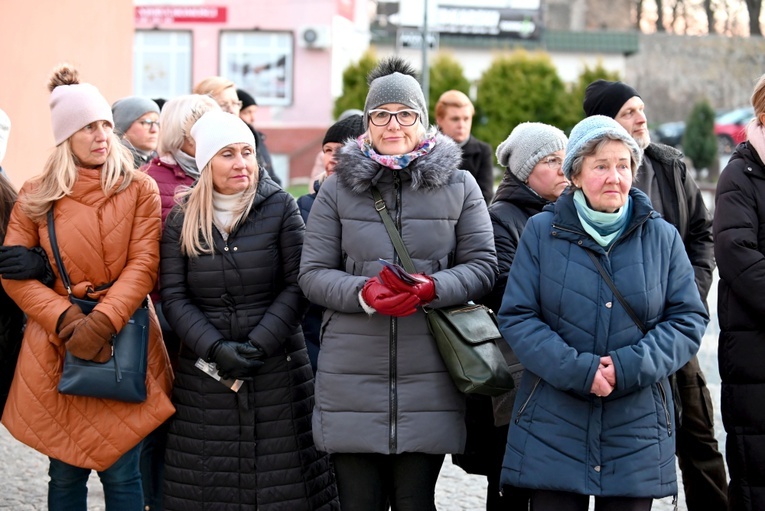 Droga Krzyżowa ulicami Dzierżoniowa