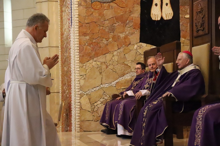 Błogosławieństwo nadzwyczajnych szafarzy Komunii Świętej 2022