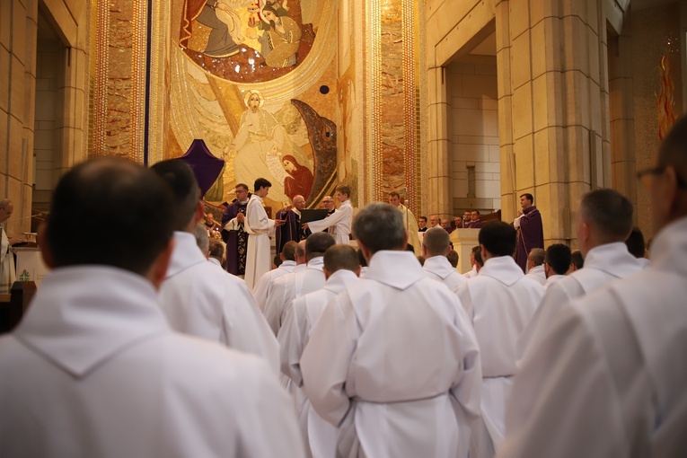 Błogosławieństwo nadzwyczajnych szafarzy Komunii Świętej 2022