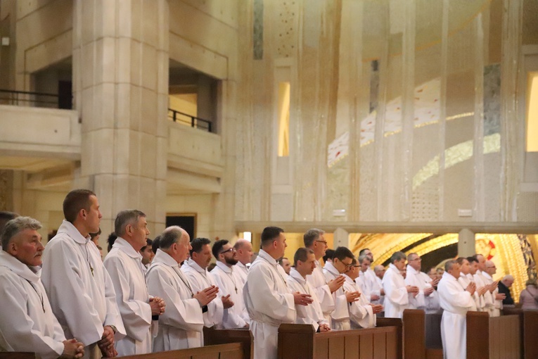 Błogosławieństwo nadzwyczajnych szafarzy Komunii Świętej 2022