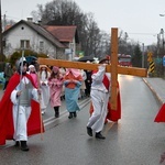 Dramatyczny spektakl na ulicach Głuszycy  