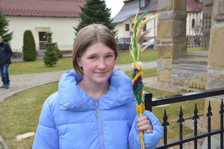 Niedziela Palmowa w kościele w Miętustwie